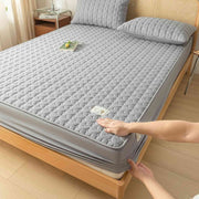 Comfortora™ Matratzenschoner | Wasserdicht, Antibakteriell und Atmungsaktiv