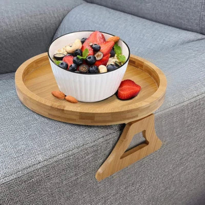 ComfyGrip™ Sofatisch | Klappbarer Armlehnen-Tisch für Snacks & Getränke