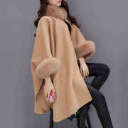 Furina™ Capejacke | Wollmix, großer Fellkragen, elegant und komfortabel