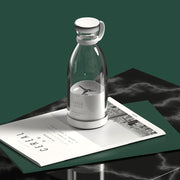 SmoothJuice™ - Tragbarer Mixer, 15 Mixvorgänge pro Ladung