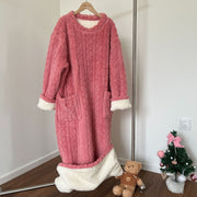 Snugglewear™ Deckenkleid | Weicher Fleece, mit Taschen & warm für den Winter