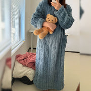 Snugglewear™ Deckenkleid | Weicher Fleece, mit Taschen & warm für den Winter