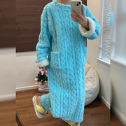 Snugglewear™ Deckenkleid | Weicher Fleece, mit Taschen & warm für den Winter