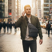 Stratos™ Brusttasche | Leichte, verstellbare Unisex-Slingtasche