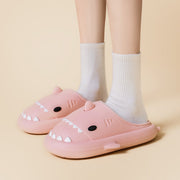 Winter Sharkies™ Hausschuhe | Extra Bequeme Hausschuhe für die Ganze Familie