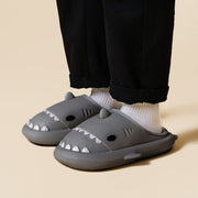 Winter Sharkies™ Hausschuhe | Extra Bequeme Hausschuhe für die Ganze Familie