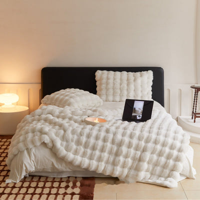 Fluffy Toskana Luxe: Warme Extra Dicke Winterdecken für Bett & Sofa
