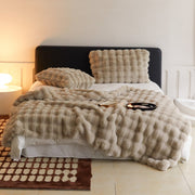 Fluffy Toskana Luxe: Warme Extra Dicke Winterdecken für Bett & Sofa