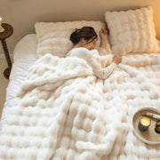 Fluffy Toskana Luxe: Warme Extra Dicke Winterdecken für Bett & Sofa
