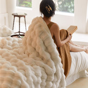 Fluffy Toskana Luxe: Warme Extra Dicke Winterdecken für Bett & Sofa