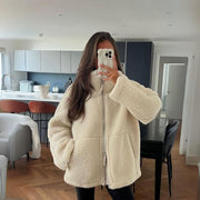 CozyLuxe™ Teddy Wolljacke | Luxuriöser Komfort mit Hohem Kragen und Weicher Schafwolle